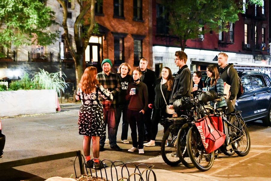 Washington DC: Ghosts Boos and Booze Haunted Pub Crawl - Bootleggers, Rhode’s Tavern, and political secrets