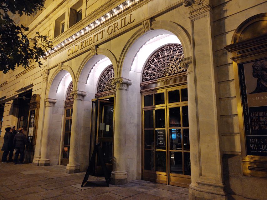 Washington DC: Ghosts Boos and Booze Haunted Pub Crawl - Four pubs, cocktails, mocktails, and extra spending