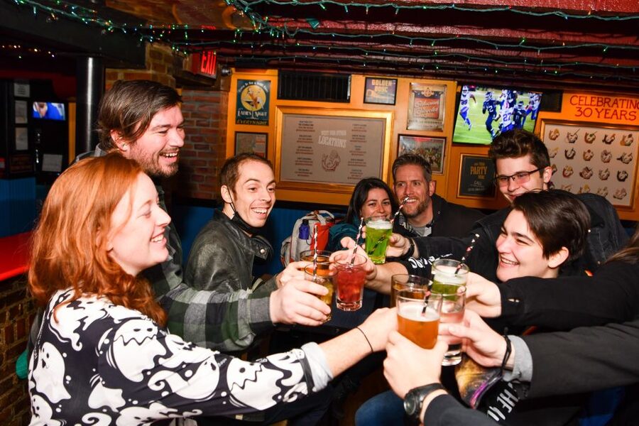 Washington DC: Ghosts Boos and Booze Haunted Pub Crawl - Round Robin and the ghost of Ulysses S. Grant
