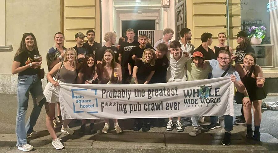 Zagreb: Pub Crawl, 1-Hour of Unlimited Drinks, & Club Entry - Practical ways to make the night better