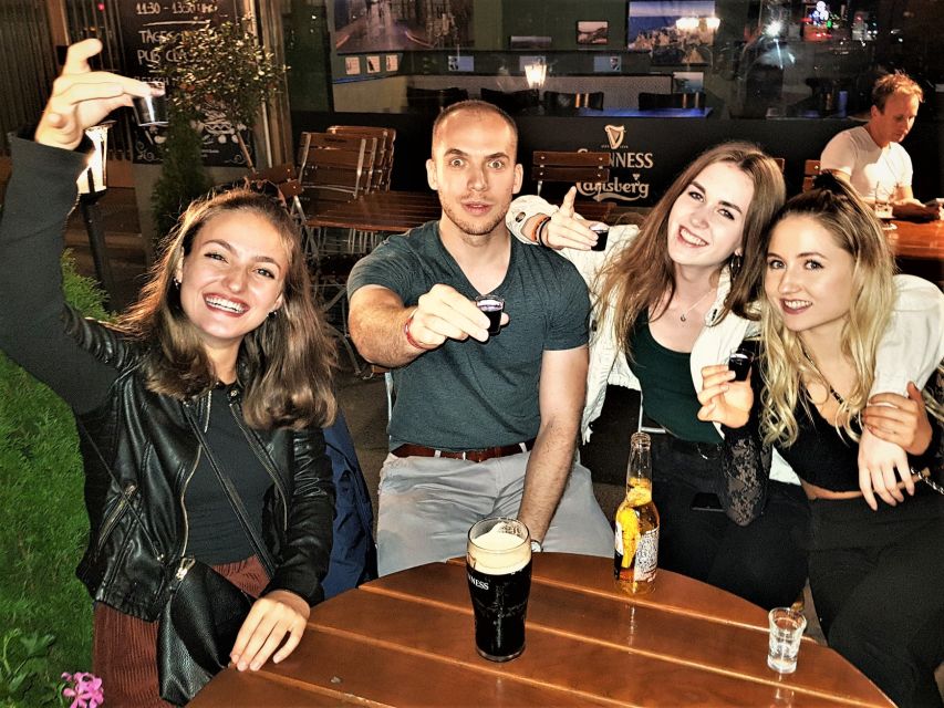 Zurich: Pub Crawl Nightlife Tour with Shots and Snacks - Three stops, three different moods